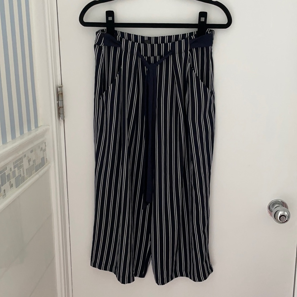 BLUE AND WHITE STRIPE AQUA PANTS